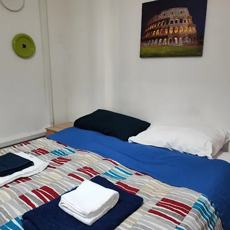 Apartment Turati House Rome